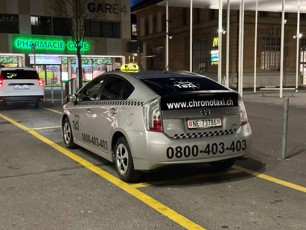 Réserver un taxi à la Chaux-de-Fonds, gare